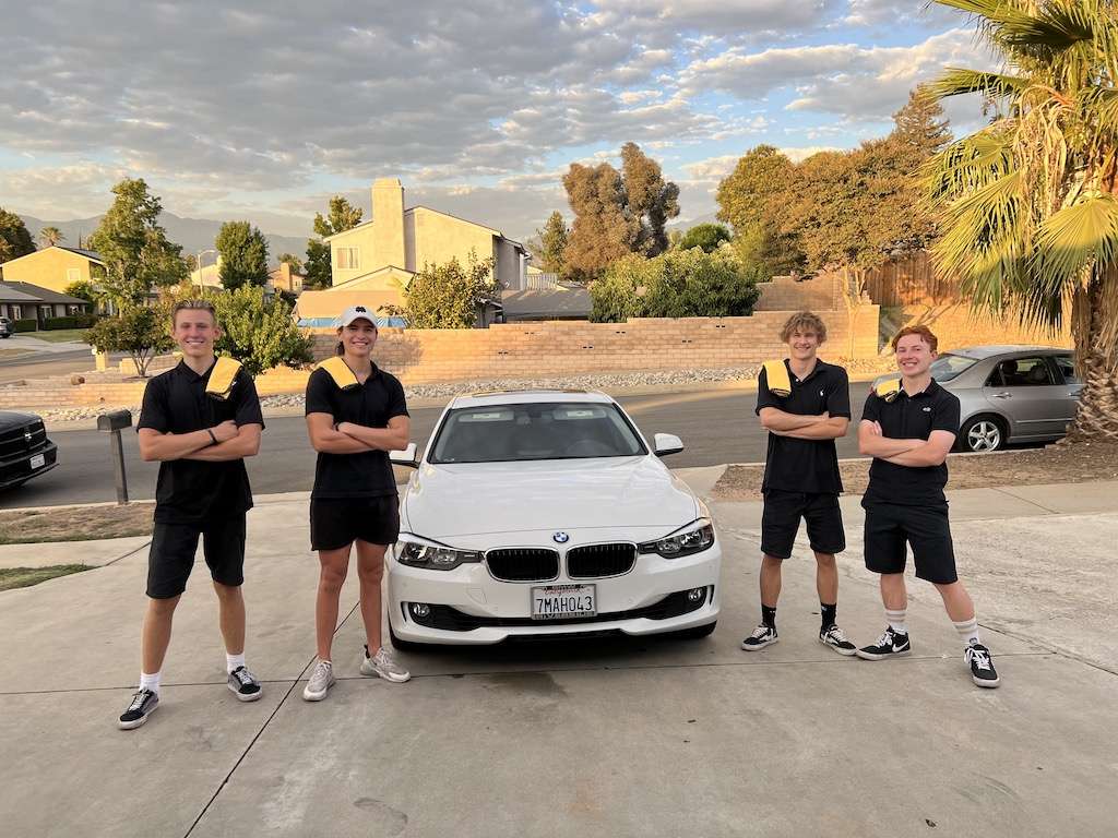 IMG_6144 smiling JNZ crew after a car wash service